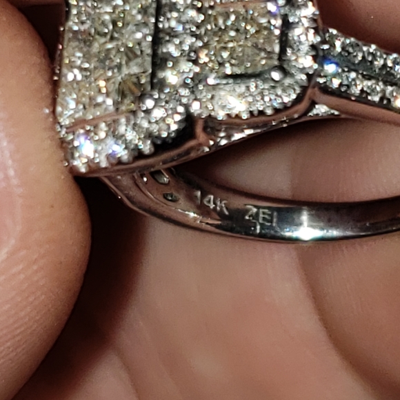 Zei 14kt Gold Diamond Ring 6.5 - Picture 9 of 14